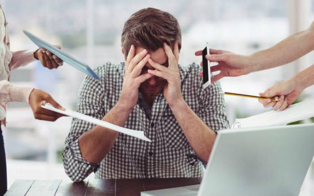 Aprovecha los beneficios de combatir el estrés laboral