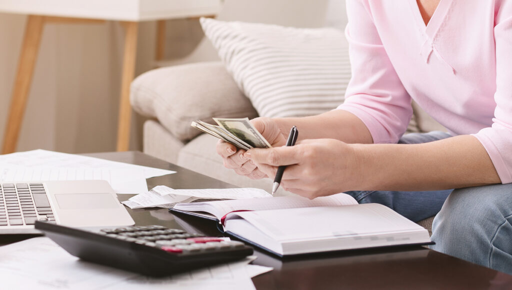 ¿Cómo empoderar a las mujeres a través de las finanzas? Por Itzel Gutiérrez Tobías.