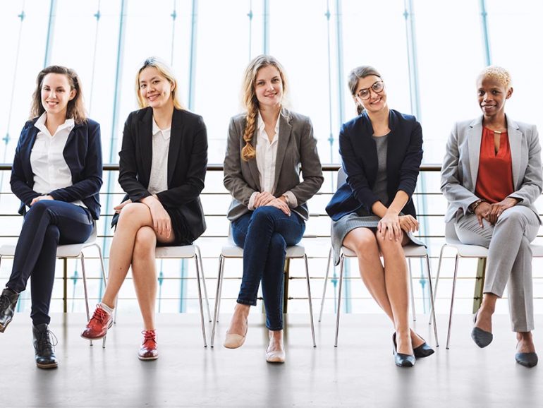 Los 12 activos que aportan las mujeres en los negocios. Según Itzeel Gutiérrez.