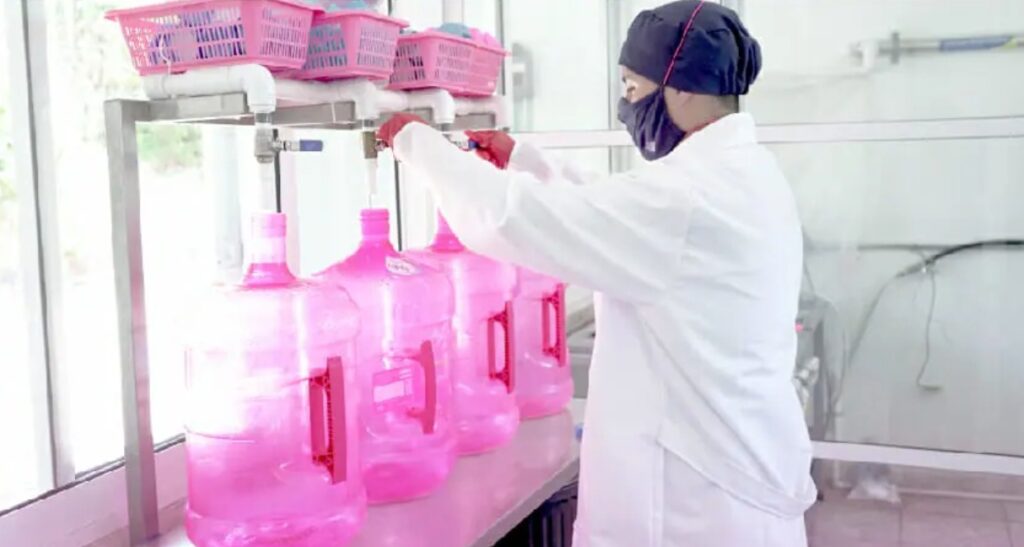 Agua Inmaculada celebra 20 años con la suma de 1,800 sucursales