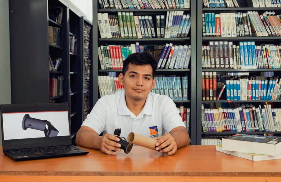 OpticalApp, proyecto que usa IA para diagnosticar enfermedades oculares en segundos gana el James Dyson Award 2025 en México