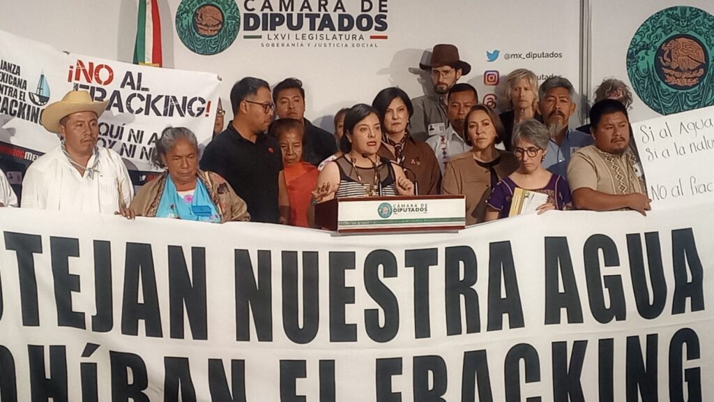 Comunidades campesinas e indígenas de Veracruz y San Luis Potosí, exigen al gobierno de México cumpla con la promesa de prohibir el fracking