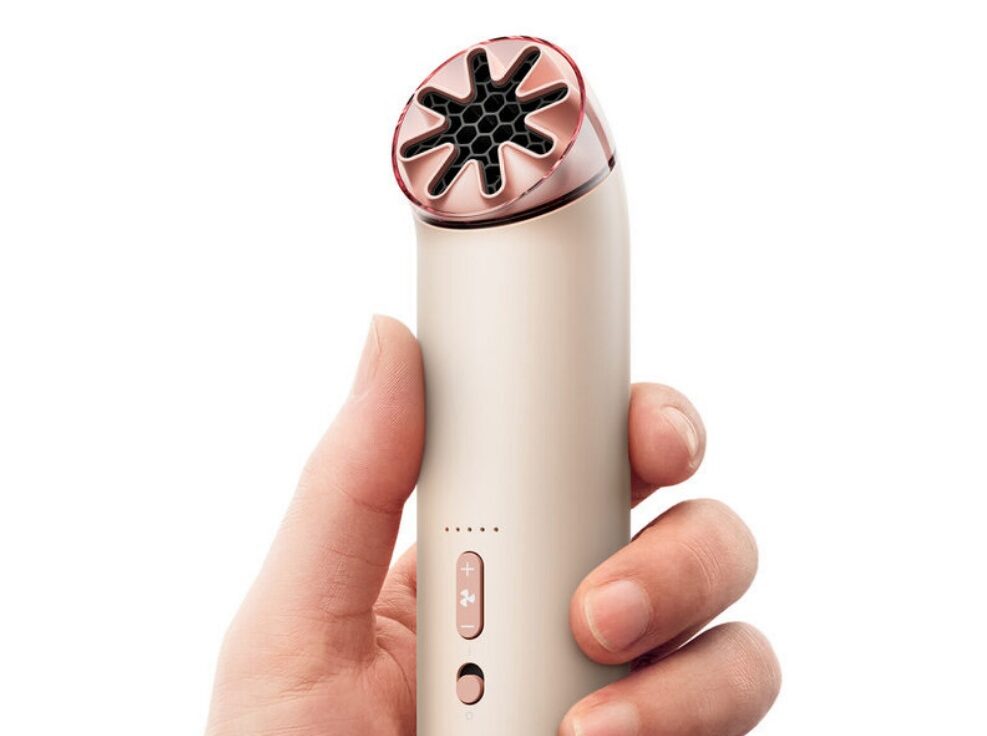 Dyson presenta el ventilador portátil HushJet™ Mini Cool: 17 años de dominio del flujo de aire, ahora en la palma de tu mano